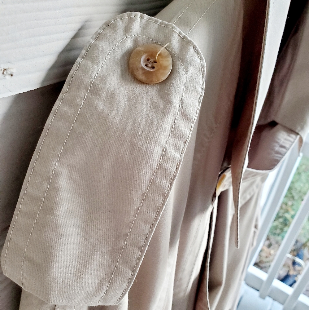 Vintage Finnish-made Late Soviet Era "Classic Man" Beige Khaki Trench Coat - Picture 12 of 15
